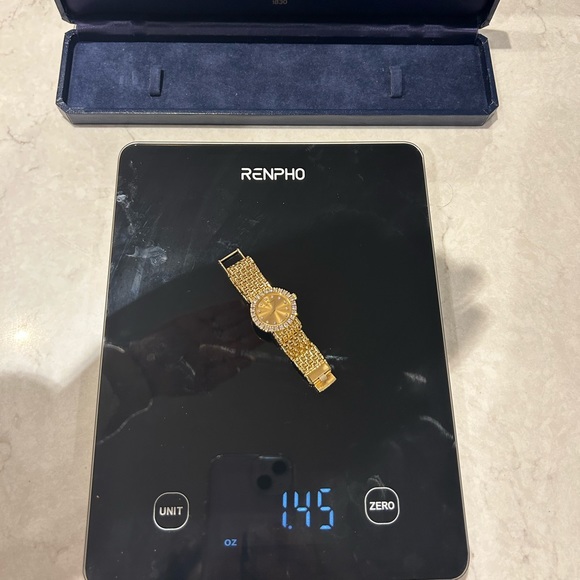 Baume & Mercier Solid Gold Classic Watch - Picture 11 of 12